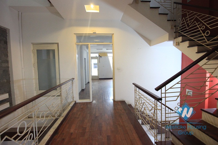 House rental on Xuan Dieu, Tay Ho